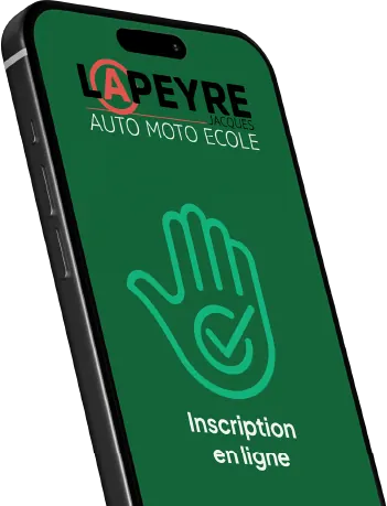 Téléphone affichant l'inscription en ligne à l'auto-école Lapeyre